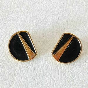 Vintage Monet Black/Goldtone Clip on Earrings